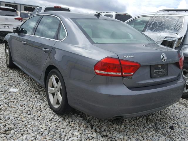 1VWBH7A36DC103167 - 2013 VOLKSWAGEN PASSAT SE GRAY photo 3