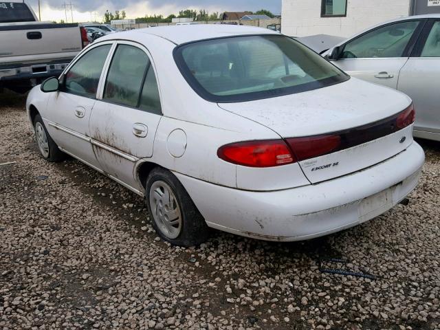 3FAFP13P12R137557 - 2002 FORD ESCORT WHITE photo 3