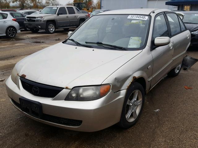 JM1BJ225330103668 - 2003 MAZDA PROTEGE DX BEIGE photo 2