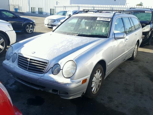 WDBJH65J5YB087166 - 2000 MERCEDES-BENZ E 320 SILVER photo 2