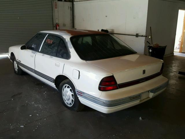 1G3HN53L7NH360737 - 1992 OLDSMOBILE 88 ROYALE WHITE photo 3