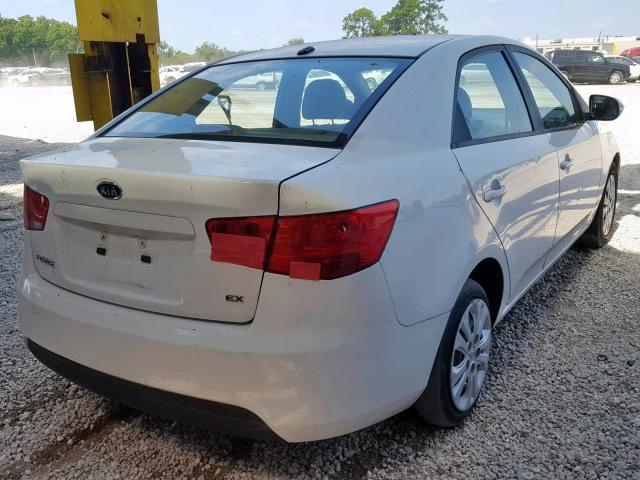 KNAFU4A26A5233050 - 2010 KIA FORTE EX WHITE photo 4