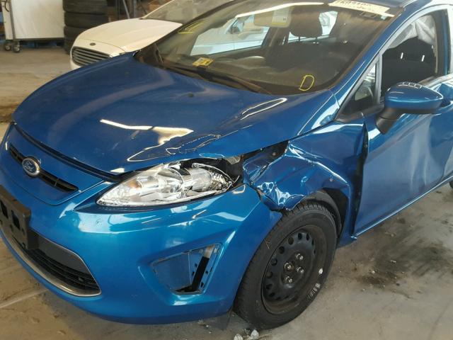 3FADP4EJ5CM153275 - 2012 FORD FIESTA SE BLUE photo 9