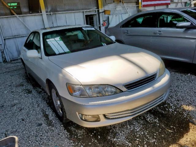 JT8BF28G815112312 - 2001 LEXUS ES 300 WHITE photo 1