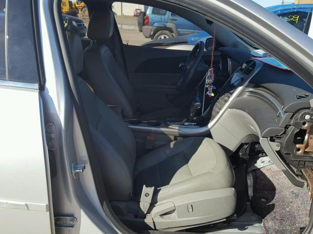 1G11B5SA0DF334848 - 2013 CHEVROLET MALIBU LS 银色 照片 5