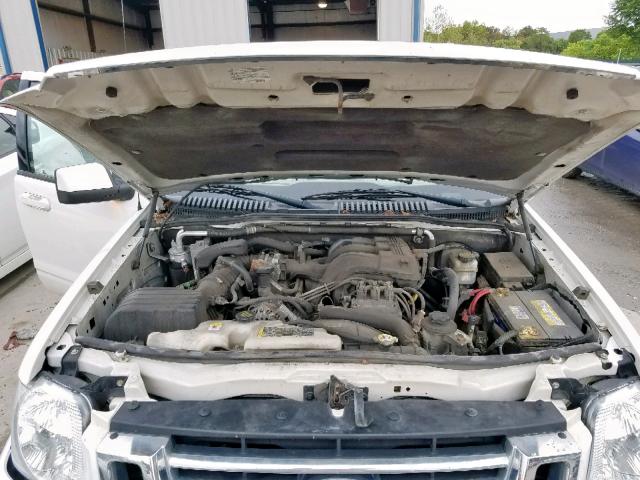 1FMEU74E69UA28265 - 2009 FORD EXPLORER E WHITE photo 7