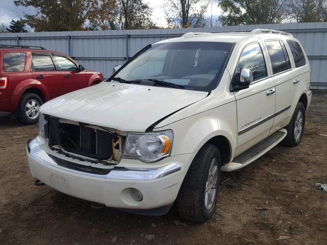 1A8HW58N38F131729 - 2008 CHRYSLER ASPEN LIMI WHITE photo 2