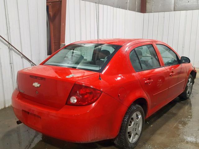 1G1AK52F457594743 - 2005 CHEVROLET COBALT RED photo 4