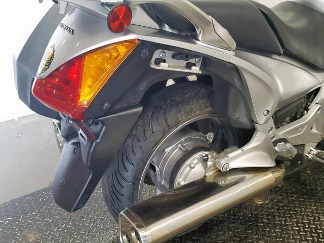 JH2SC51017M500027 - 2007 HONDA ST1300 SILVER photo 9