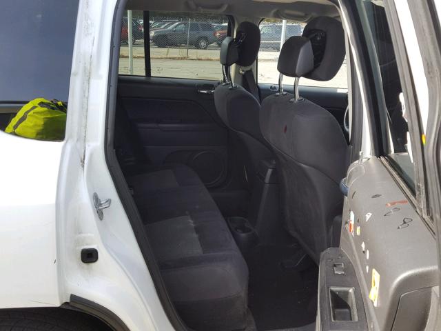 1J4NF1FB4BD197344 - 2011 JEEP COMPASS SP 白色 照片 6