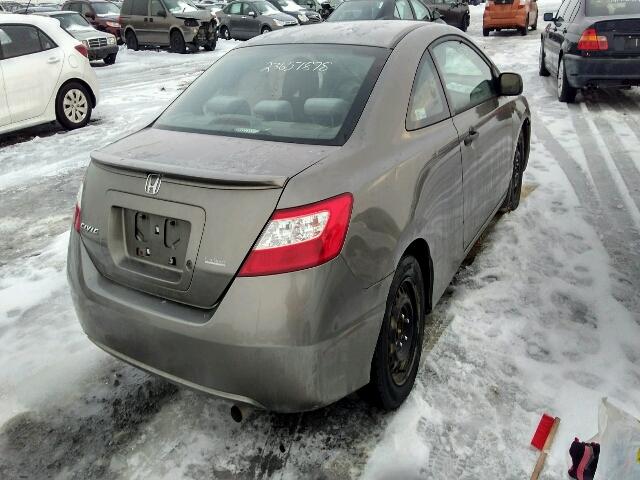 2HGFG12376H006046 - 2006 HONDA CIVIC DX V GRAY photo 4