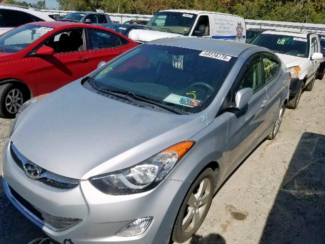 5NPDH4AE8CH112631 - 2012 HYUNDAI ELANTRA GL SILVER photo 2