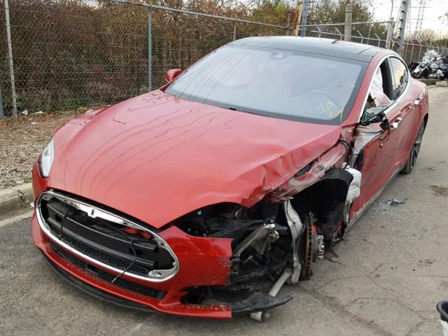 5YJSA4H49FF081353 - 2015 TESLA MODEL S P8 RED photo 2