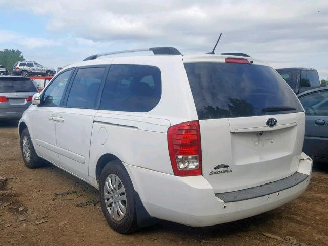 KNDMG4C79B6376032 - 2011 KIA SEDONA LX WHITE photo 3