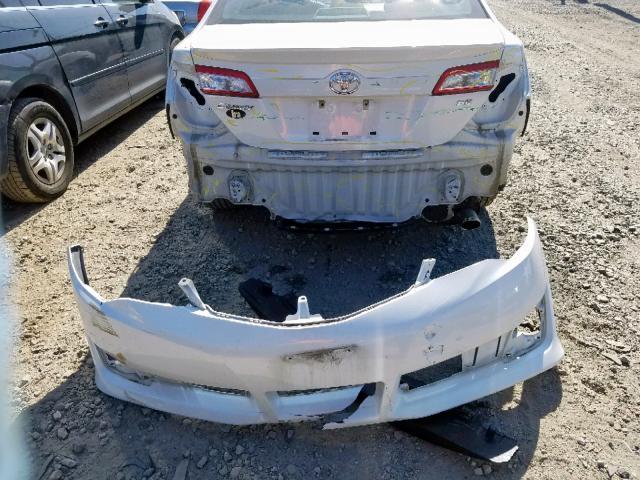 4T1BF1FK8CU630606 - 2012 TOYOTA CAMRY BASE WHITE photo 9