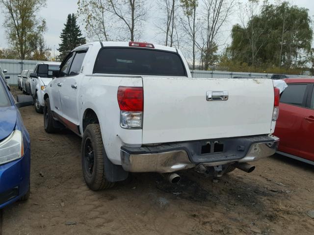 5TFEY5F13BX100471 - 2011 TOYOTA TUNDRA CRE WHITE photo 3