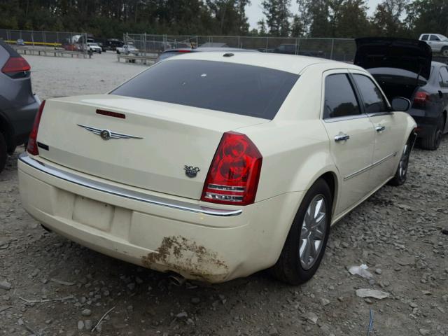 2C3KA63T89H571490 - 2009 CHRYSLER 300C CREAM photo 4