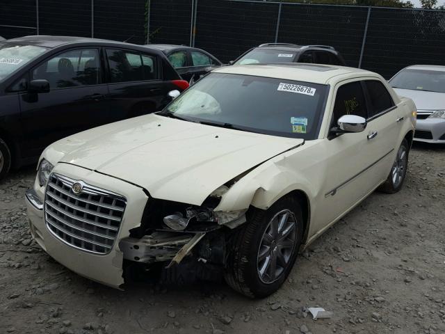 2C3KA63T89H571490 - 2009 CHRYSLER 300C CREAM photo 9