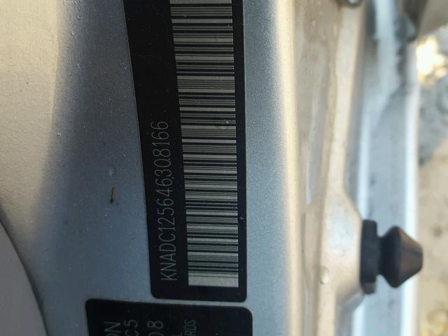 KNADC125646308166 - 2004 KIA RIO SILVER photo 10