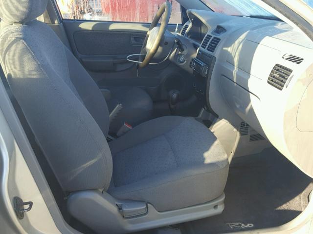 KNADC125646308166 - 2004 KIA RIO SILVER photo 5