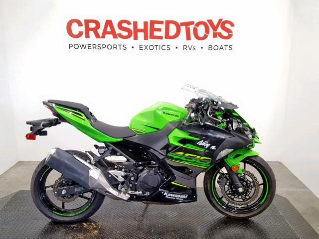 JKAEXKG18JDA11587 - 2018 KAWASAKI EX400 GREEN photo 1