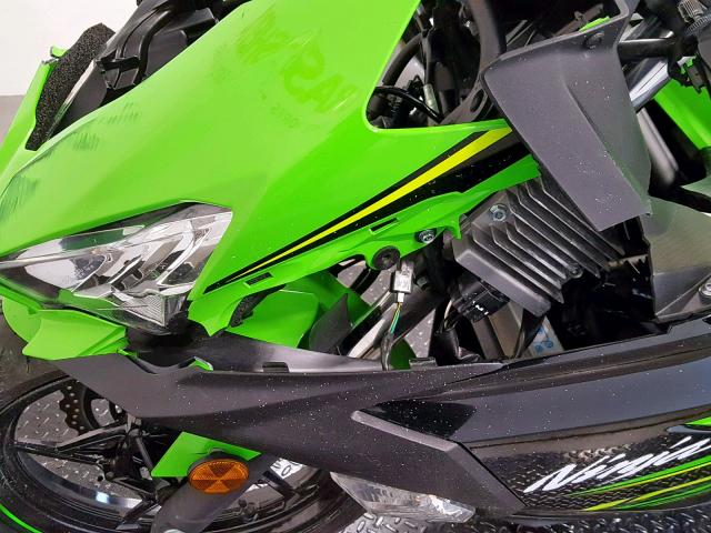 JKAEXKG18JDA11587 - 2018 KAWASAKI EX400 GREEN photo 13