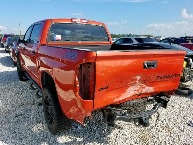 5TFDW5F15JX683111 - 2018 TOYOTA TUNDRA CRE ORANGE photo 3