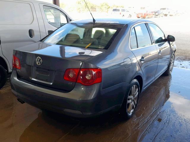 3VWEG71K17M187635 - 2007 VOLKSWAGEN JETTA WOLF SILVER photo 4