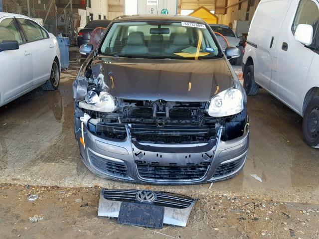 3VWEG71K17M187635 - 2007 VOLKSWAGEN JETTA WOLF SILVER photo 9