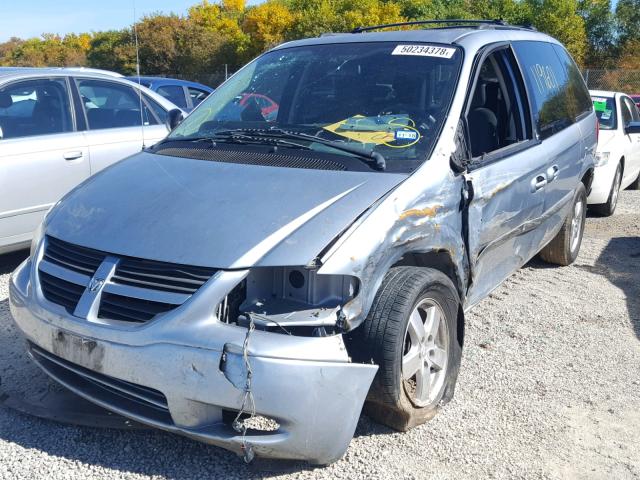 1D4GP45R25B220439 - 2005 DODGE CARAVAN SX TURQUOISE photo 2