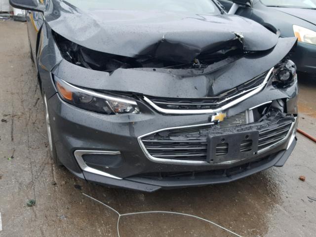 1G1ZB5ST2HF188172 - 2017 CHEVROLET MALIBU LS 灰色 照片 9