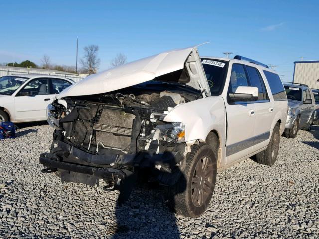 5LMJJ3J54EEL02875 - 2014 LINCOLN NAVIGATOR WHITE photo 2