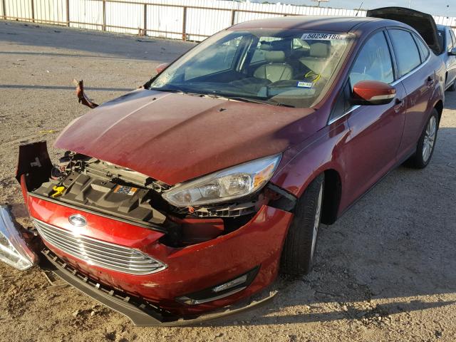 1FADP3J26HL260496 - 2017 FORD FOCUS TITA RED photo 2