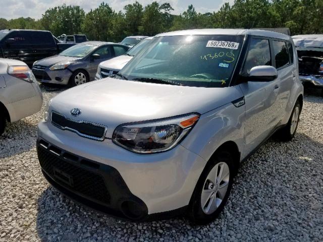 KNDJN2A24G7864360 - 2016 KIA SOUL SILVER photo 2