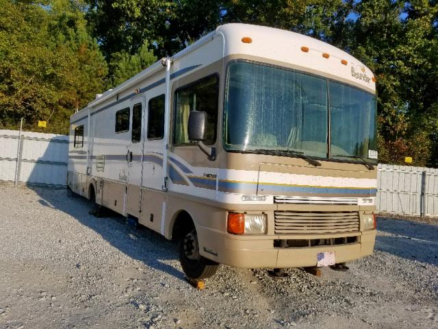 3FCNF53S7XJA33620 - 1999 FORD BOUNDER WHITE photo 1