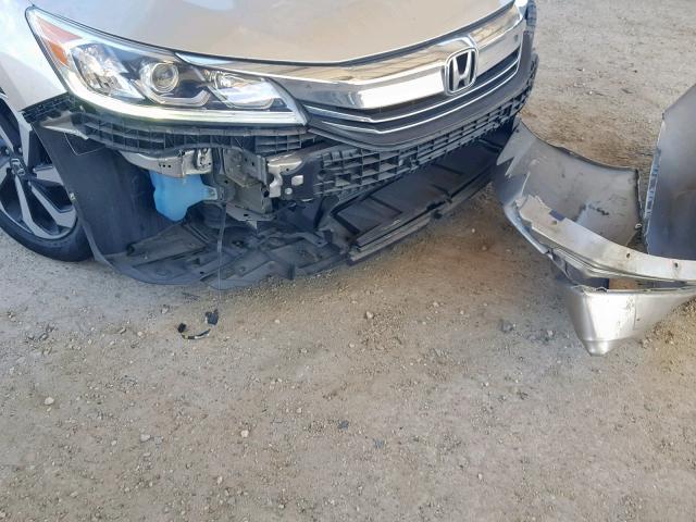 1HGCR2F88GA144669 - 2016 HONDA ACCORD EXL GOLD photo 9