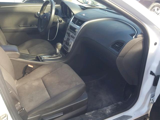 1G1ZC5EU8BF140975 - 2011 CHEVROLET MALIBU 1LT WHITE photo 5