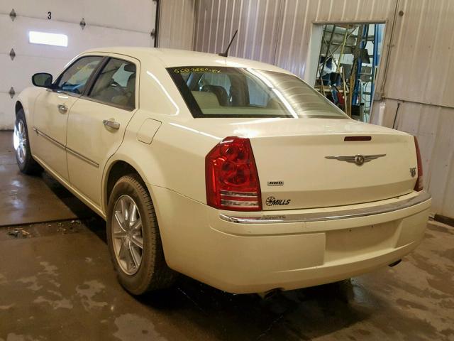 2C3KK63H78H210291 - 2008 CHRYSLER 300C WHITE photo 3