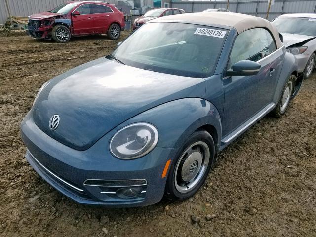 3VW5DAAT9JM503837 - 2018 VOLKSWAGEN BEETLE S GREEN photo 2