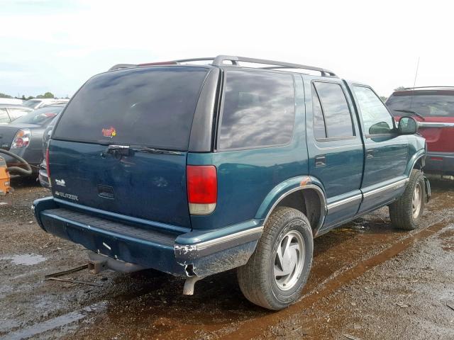 1GNDT13W2V2178607 - 1997 CHEVROLET BLAZER GREEN photo 4