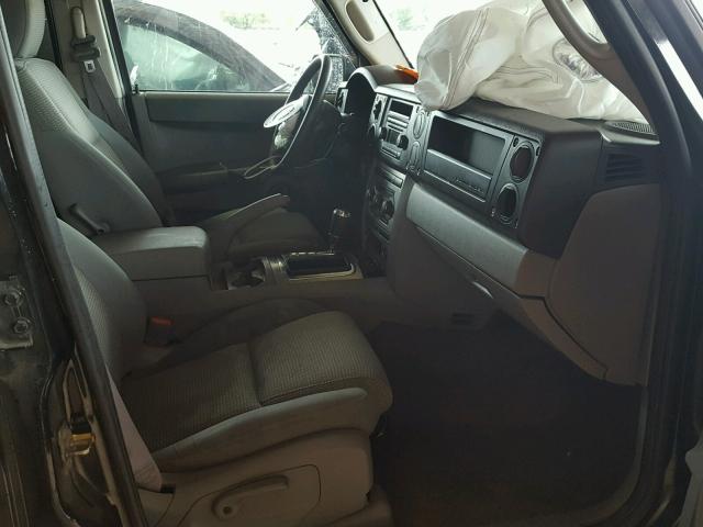 1J8HG48K97C507606 - 2007 JEEP COMMANDER BLACK photo 5