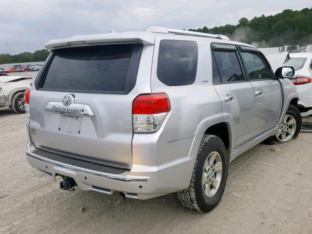 JTEZU5JR9C5033927 - 2012 TOYOTA 4RUNNER SR SILVER photo 4