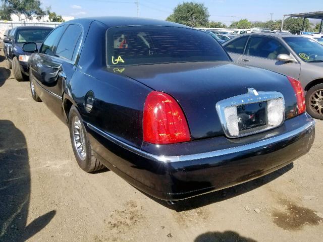 1LNHM85W41Y639595 - 2001 LINCOLN TOWN CAR C BLACK photo 3