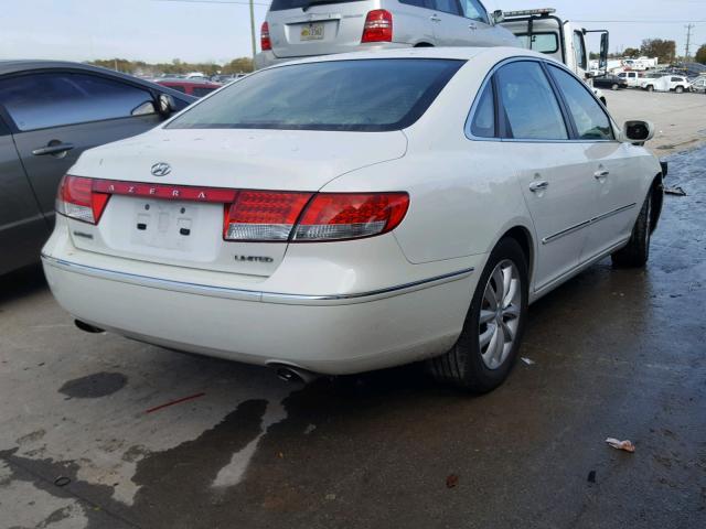 KMHFC46F46A083385 - 2006 HYUNDAI AZERA SE WHITE photo 4