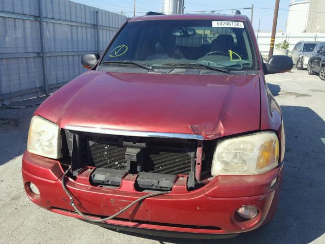 1GKDS13S922389764 - 2002 GMC ENVOY RED photo 9