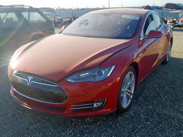 5YJSA1CN5DFP26401 - 2013 TESLA MODEL S RED photo 2