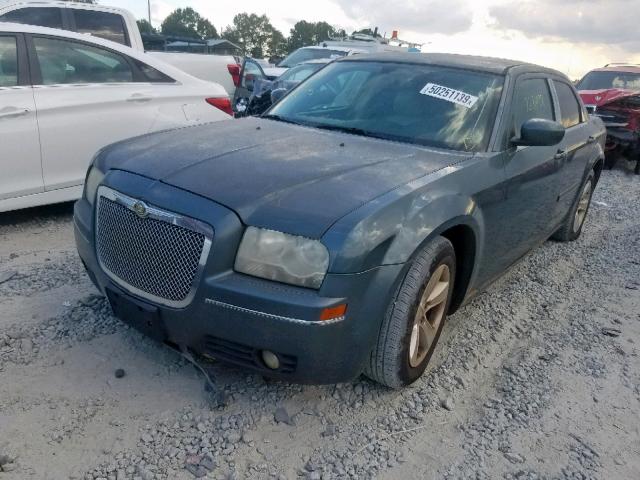 2C3AA53G25H506590 - 2005 CHRYSLER 300 TOURIN GRAY photo 2