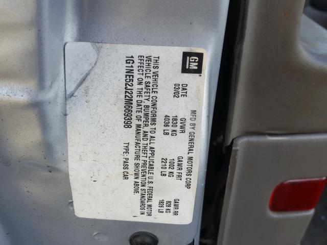 1G1NE52J22M669398 - 2002 CHEVROLET MALIBU LS ვერცხლისფერი ფოტო 10