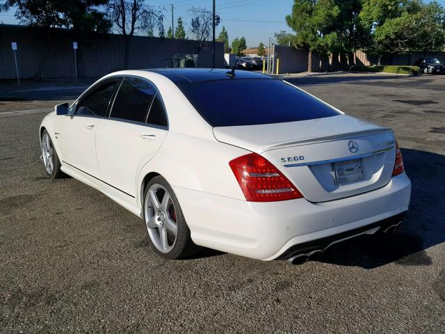 WDDNG7GB8AA322646 - 2010 MERCEDES-BENZ S 600 WHITE photo 3