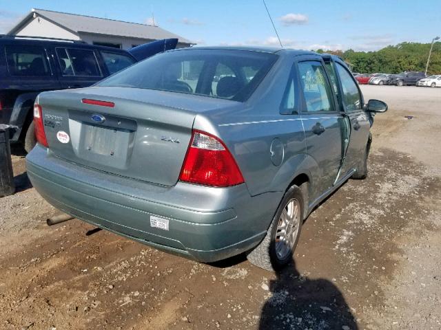 1FAHP34N45W116611 - 2005 FORD FOCUS ZX4 GREEN photo 4